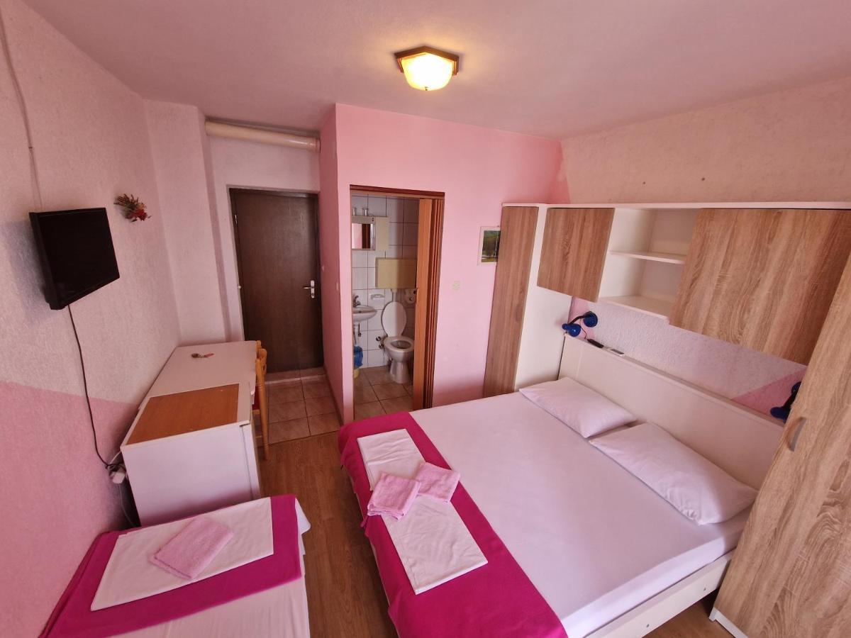 Rooms Anita Sibinj Sibinj Krmpotski Exterior photo